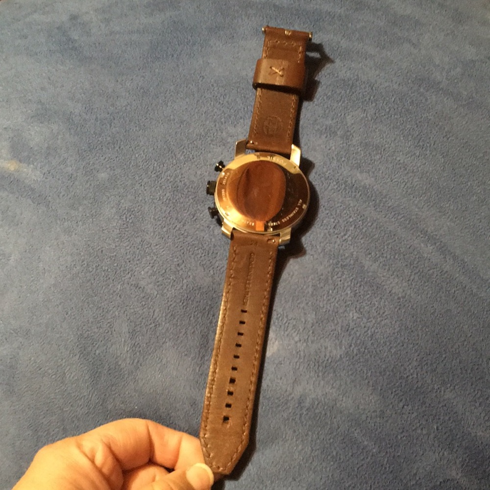 Fossil Watch - Picture 2 of 8